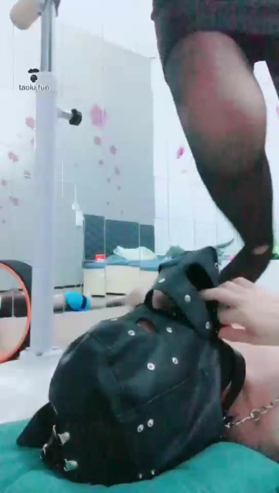 江门大佬 帮单恋足男开发一下