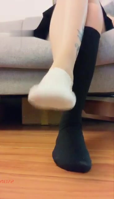 可可公主 棉袜脚第一视角踩踏 