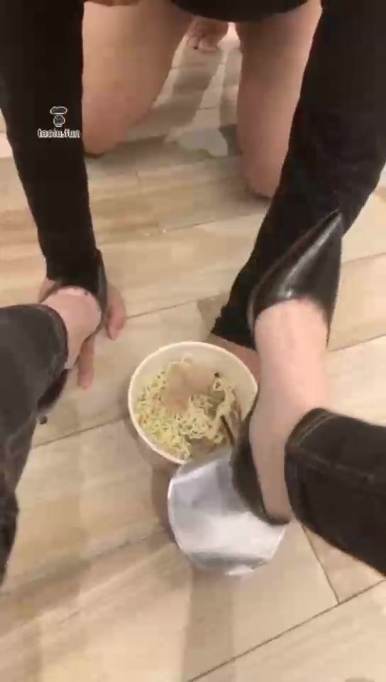 安主 丝袜泡面玩狗 