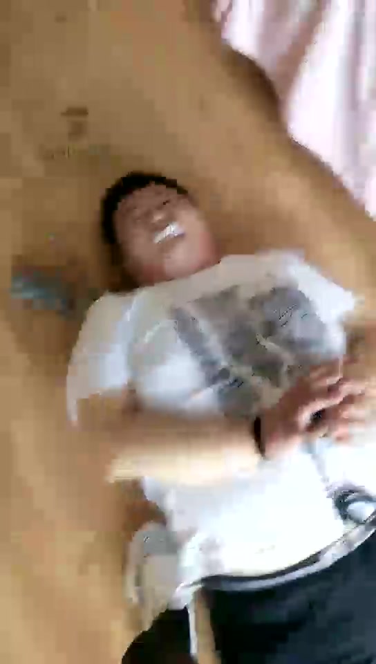 美丝丹妮 踩死你个骗子 