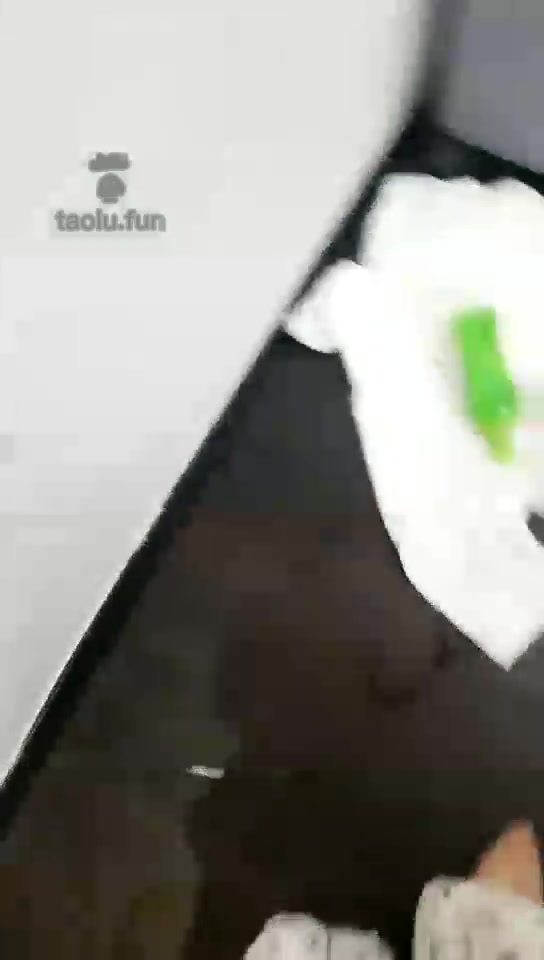 婉梦 卑微脚奴伺候我 