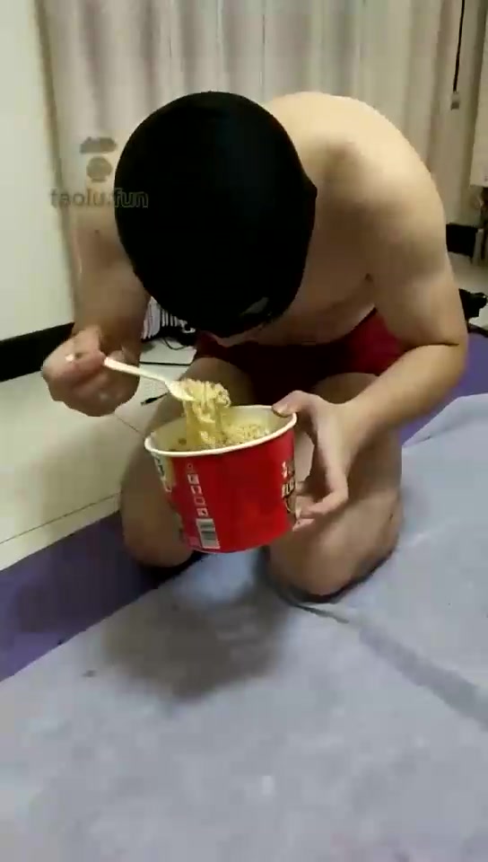 芯瑶S维维 姐妹脚喂食 羞辱狗 