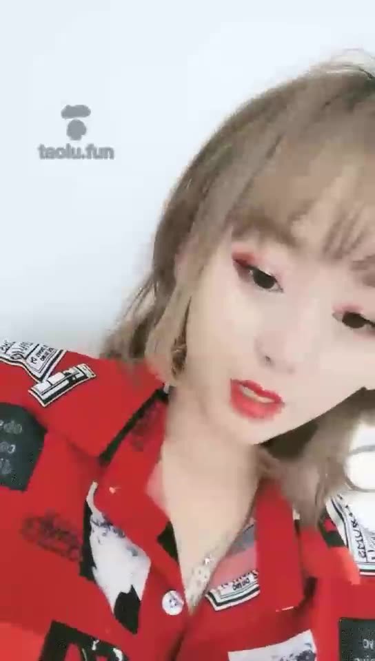 南笙四爷 恋足舔臭脚 舌头按摩脚底 插嘴 