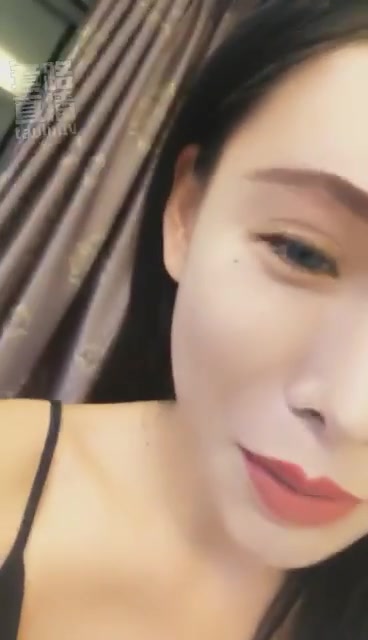 女暴君 红色妖娆网袜 