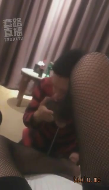 女暴君 小鲜肉抱着我羞辱不行的老公 