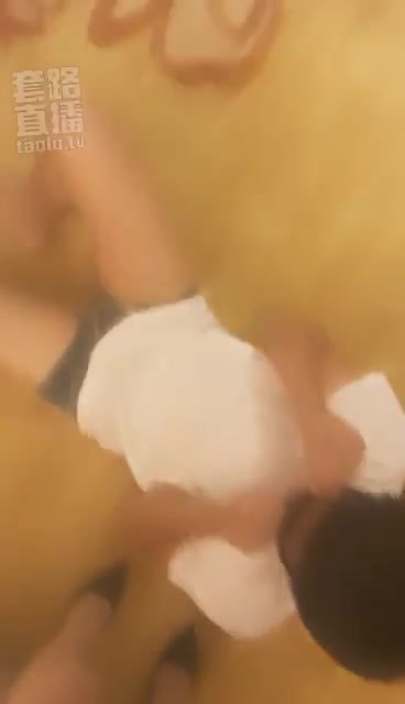 女暴君 看主人虐哭最贱种狗 