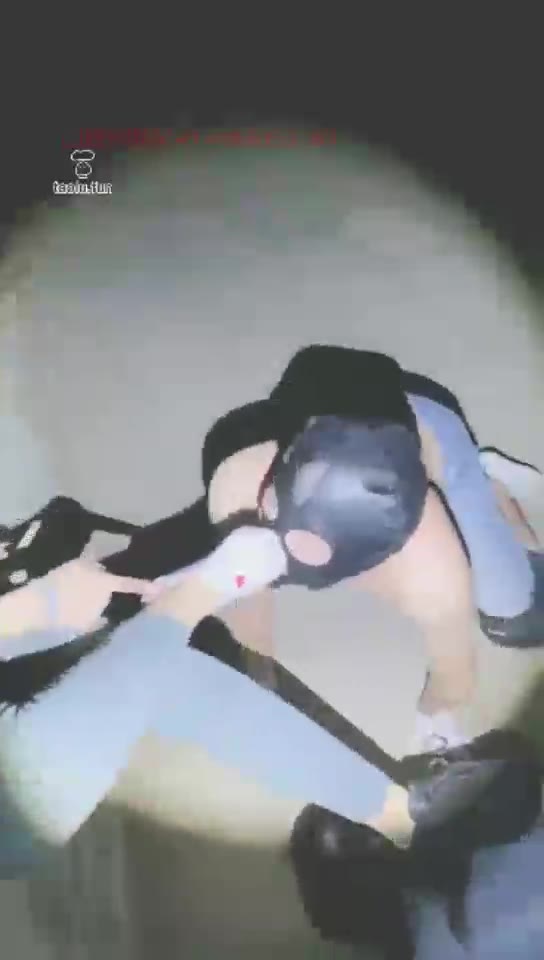 小冉 户外公园玩女奴和她对象 