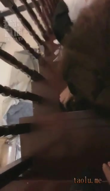 女暴君 监督女仆贱婢做家务 