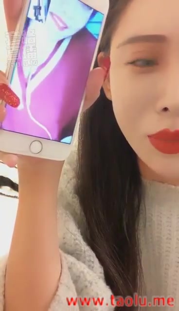 女暴君 网调骚母狗中发小在旁边惊呆 