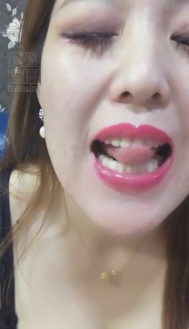 嘉小妈 口水诱惑 第一视角红绿灯 