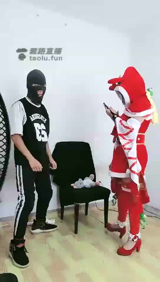 南笙四爷 Cosplay貂蝉的踢裆责罚 