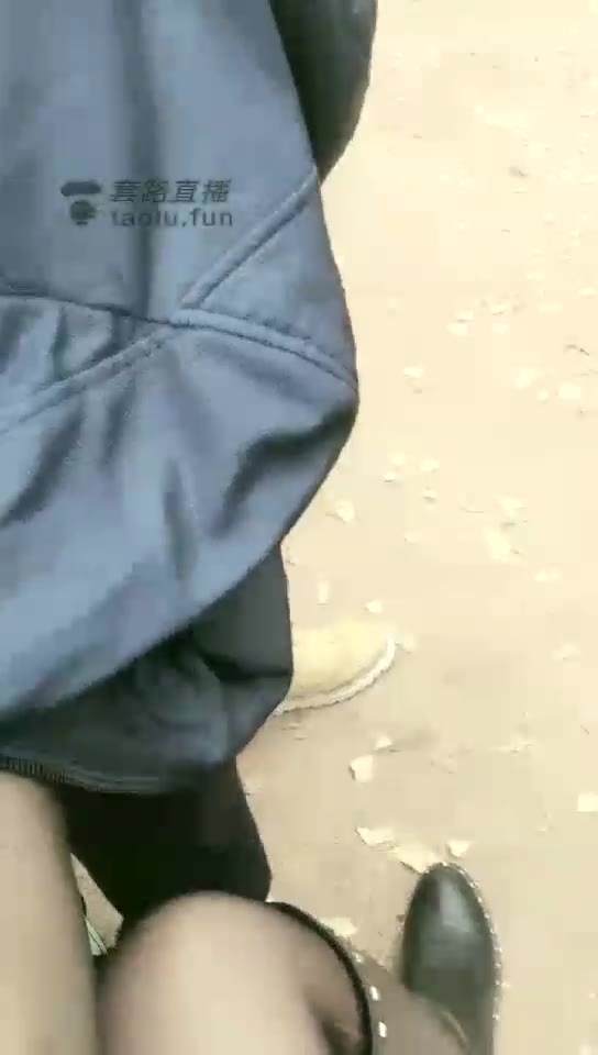 媚娘女王 公园调教狗子舔靴子舔黑丝 