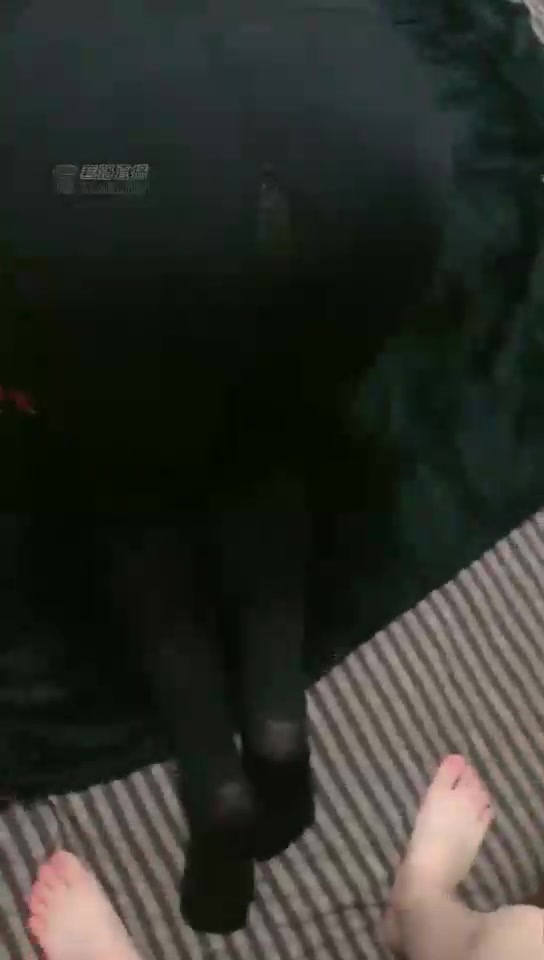 景Ss 母狗又犯贱了 一天不舔我的脚浑身难受 