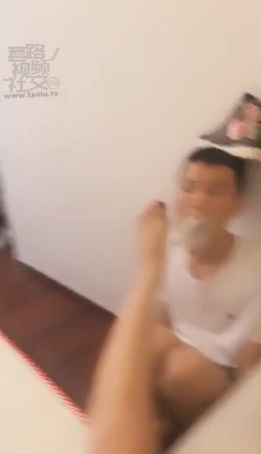 小贝 虐乳 钻裆 骑马 调教新狗 