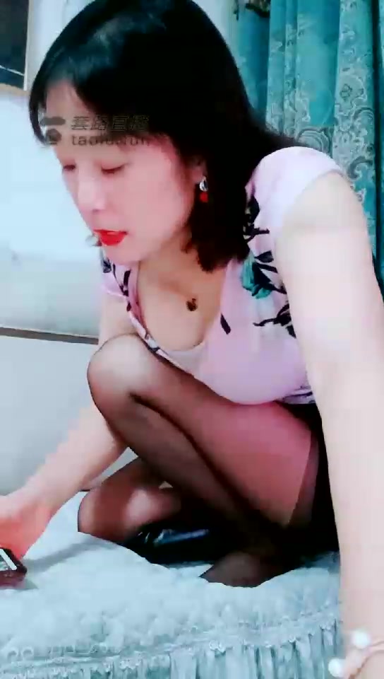 艾丽莎女神 高清 第一视角 长靴无底线羞辱 