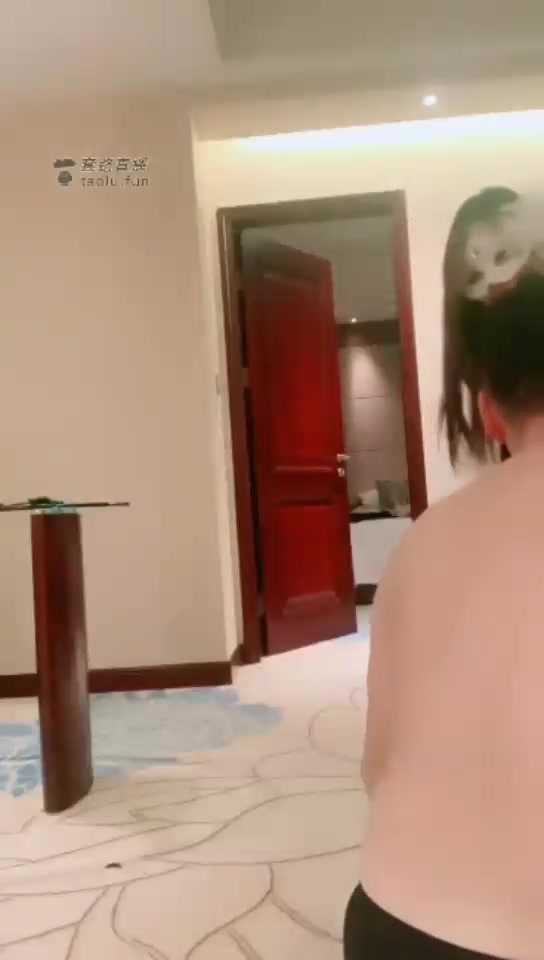 冰姬女王 狗绳遛狗 钻胯踩踏 语言羞辱 