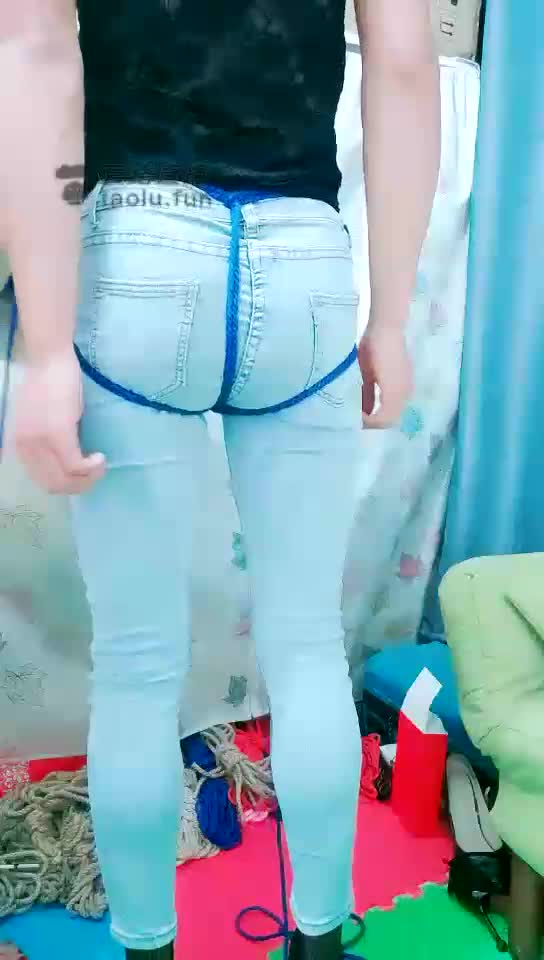 Female female jeans binding