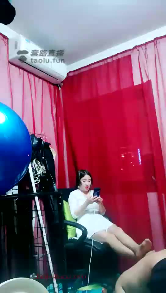 欣 耳光专场 脚耳光剁着扇 