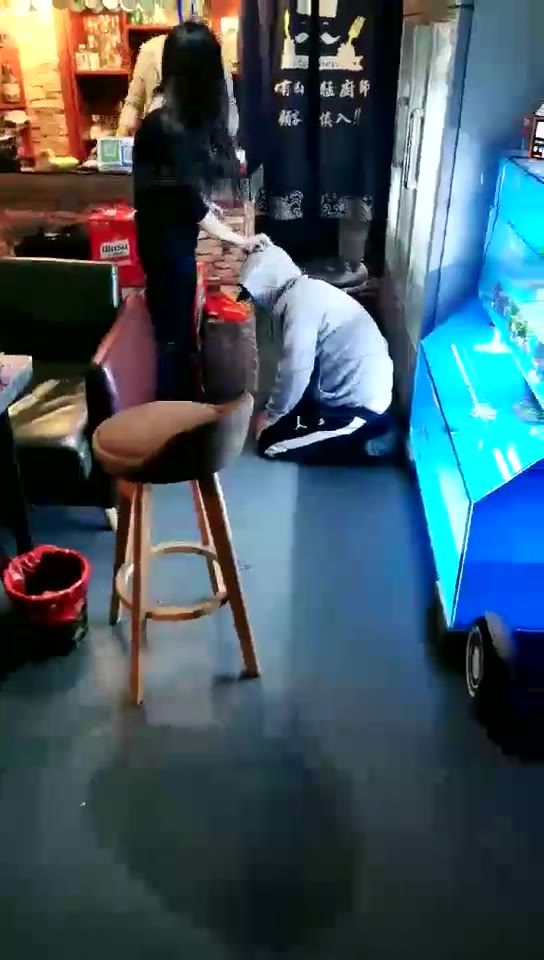 傲旋 饭店公调犯错的狗奴 素人老板参与 刺激 