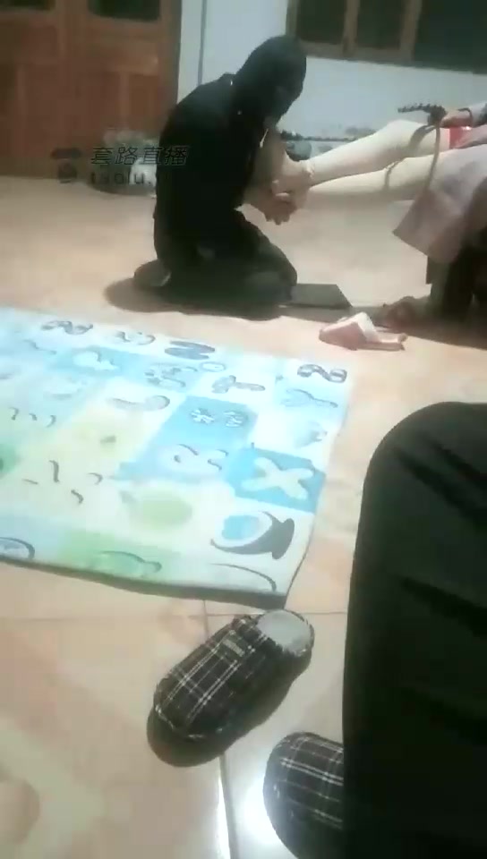 梦瑶夫妻主 高清 舔脚 钻胯 踩踏 