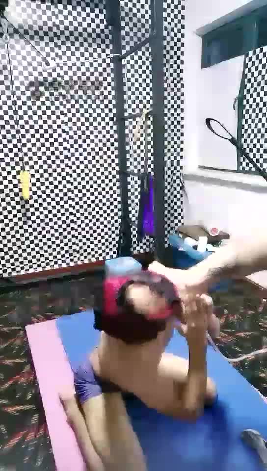 女魔头 小骚狗舔脚丫 