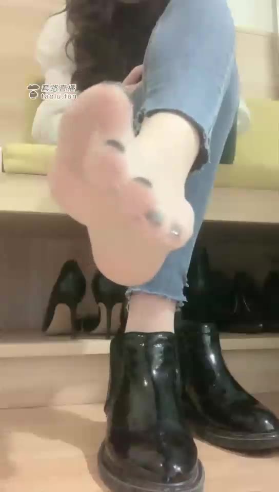 安主 第一视角 近距离 超薄丝 脚底 