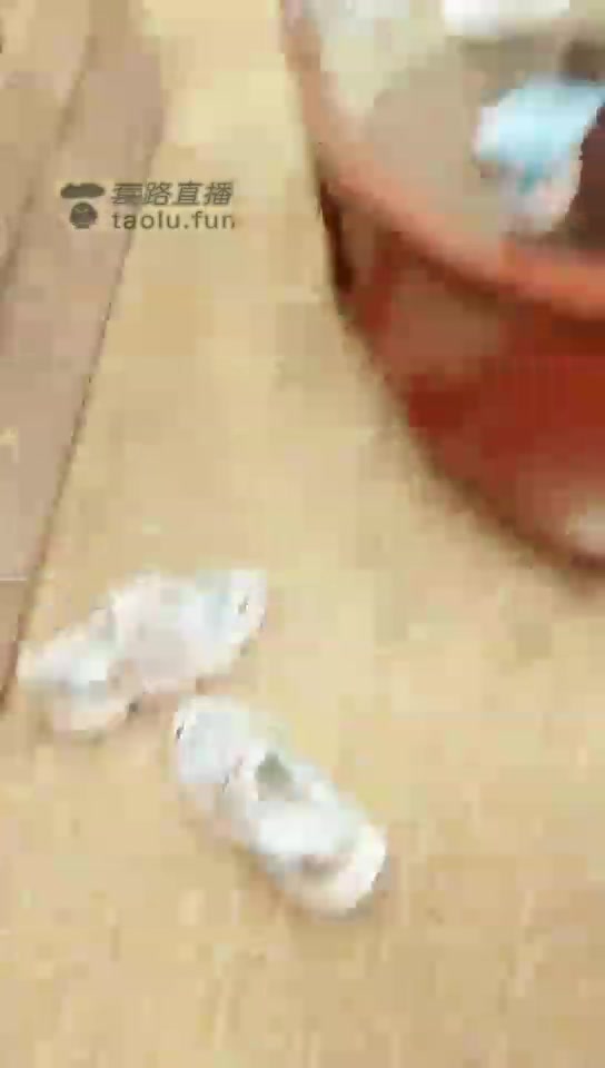 女王木木 舔脚舔的主人很开心 