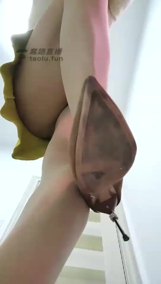 芒果s 第一视角 踩你个贱货 