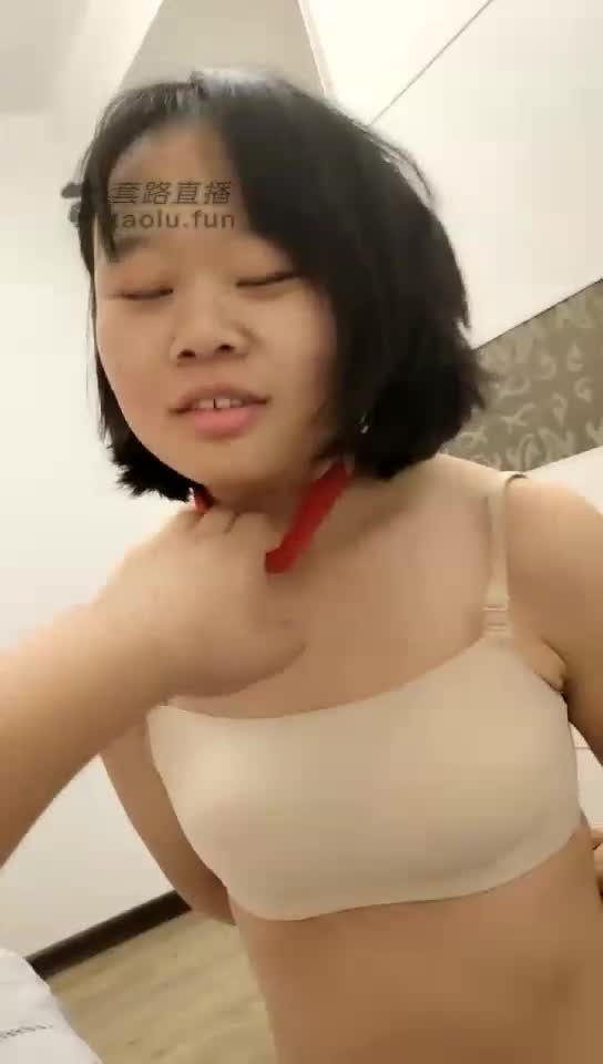 欲念 男主女奴 洗脚 舔脚 