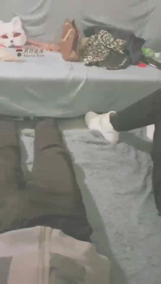 妖妖学姐 双主享受双奴的按脚 