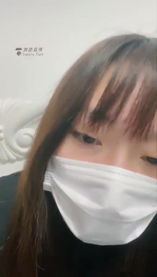 西怡 小姑娘居家训狗 
