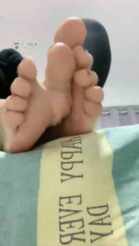 媚娘女王 胯下视角 蕾丝袜 坐垫羞辱 