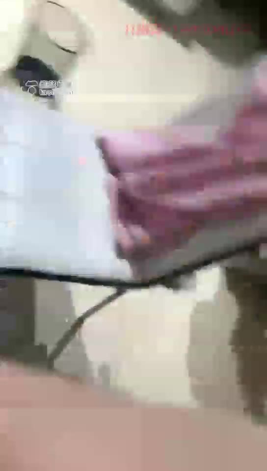 白兰度 丝袜耳光 