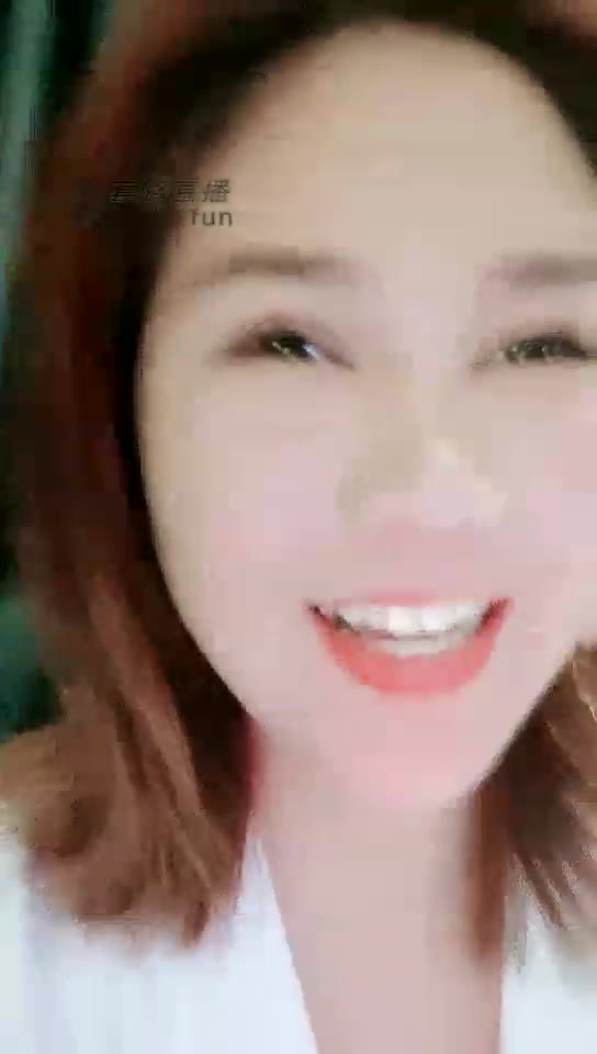 河南情侣 高清 女主的人体按摩器 舔脚 