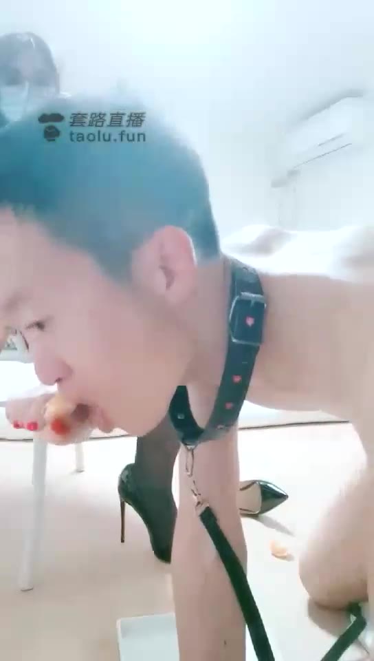 冰姬女王 幸福的玩物 2 裸足踩橘子喂食 脚耳光 深喉 口水 