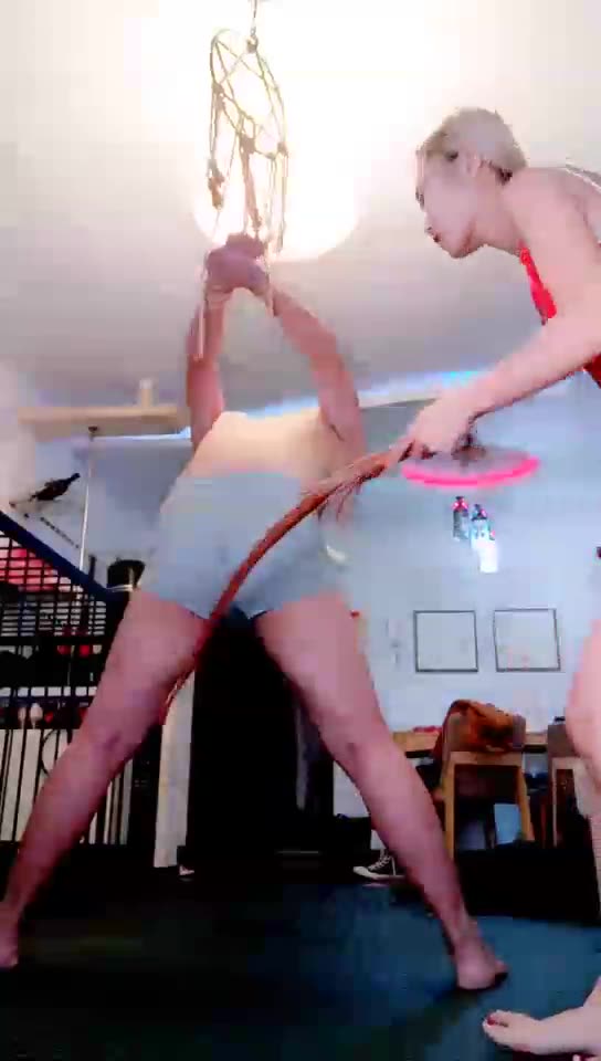 红炎 恋足的小奶狗 