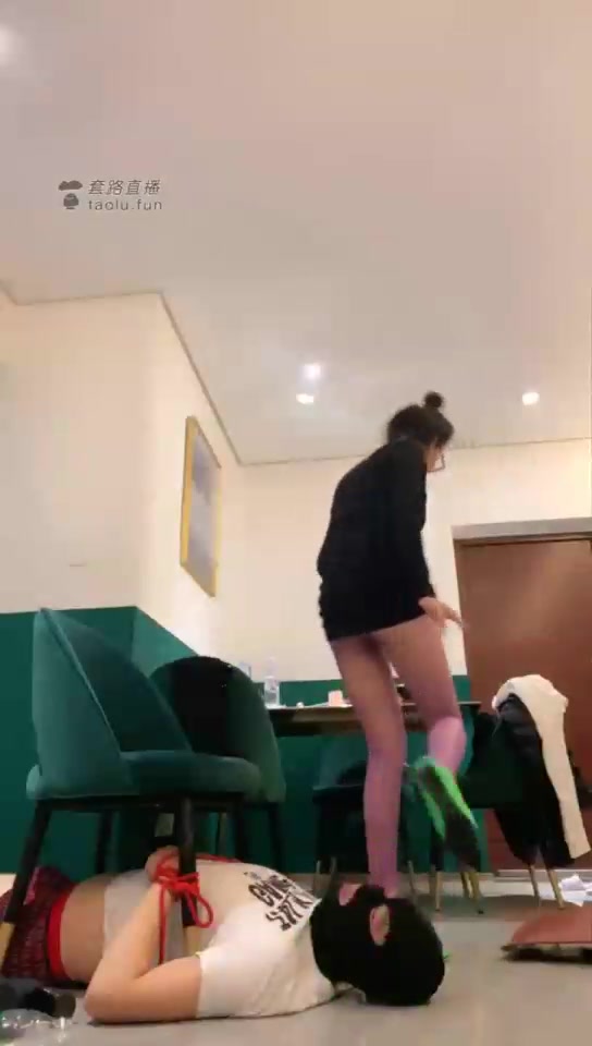 亚兮 脚垫 强迫圣水 
