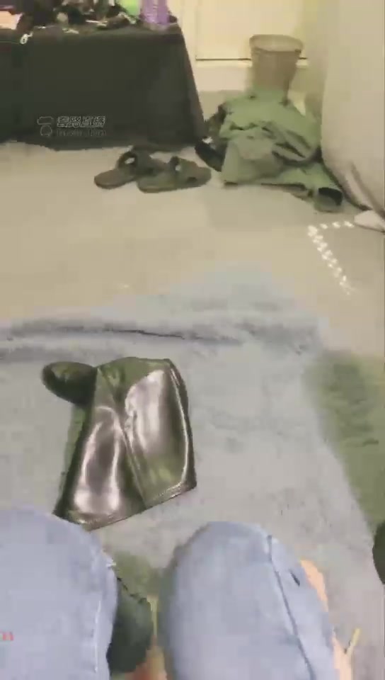 妖妖学姐 小狼狗的面试 圣水混合 皮靴碾头 