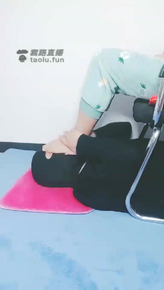 玲珑小主 新人调私奴3 还是脚深喉 