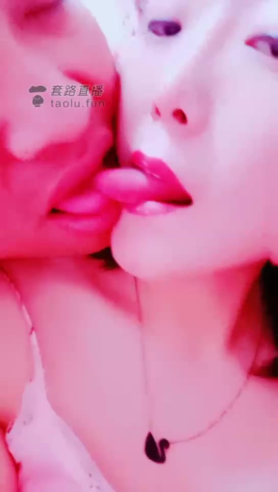 High definition, passionate tongue kiss