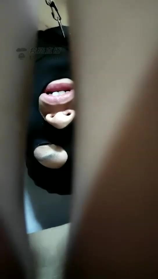 天使 休闲的下午玩狗奴 