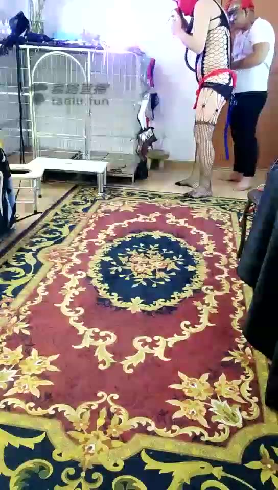 青岛燃主 今天调教两个奴 