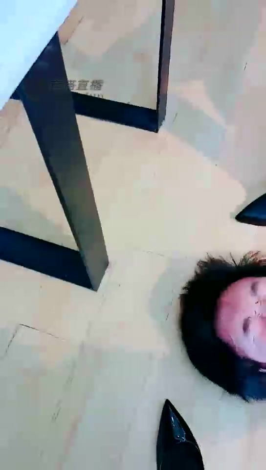 御妈大大 双女王打屁股扇耳光踢裆 
