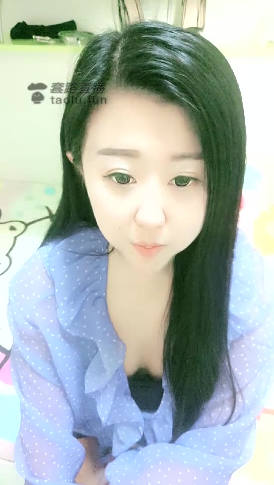 白冰冰 超清版 调教两只贱狗 全程高能 