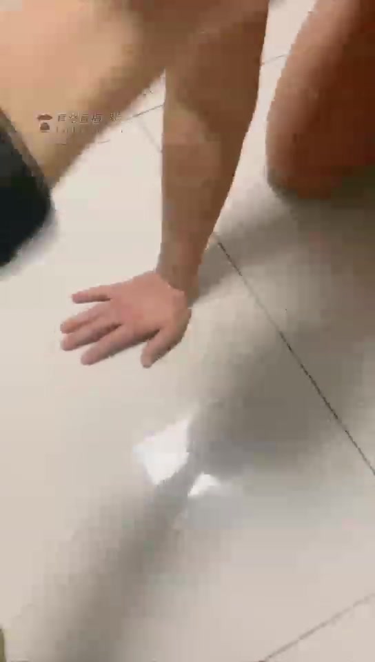 短发 耳光 磕头 短丝 