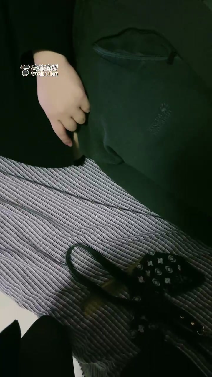 安曼 高清版 新开发职专素人跟姐妹 双女王一起调教我 