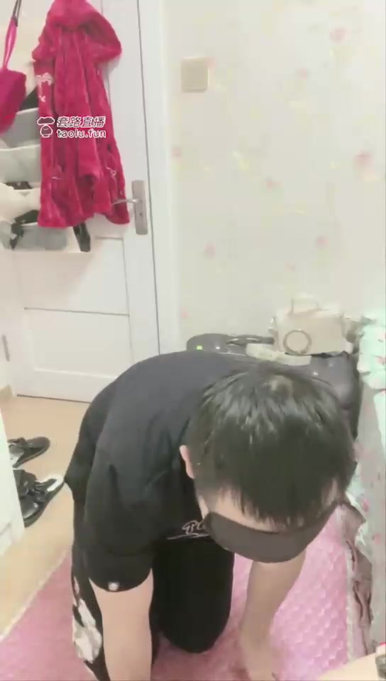 梦晴 大清早就犯贱 不舔脚活不了 