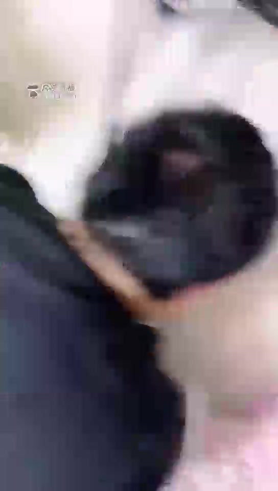 惠子大小姐 高靴黑丝调教狗子 味道自己想吧 