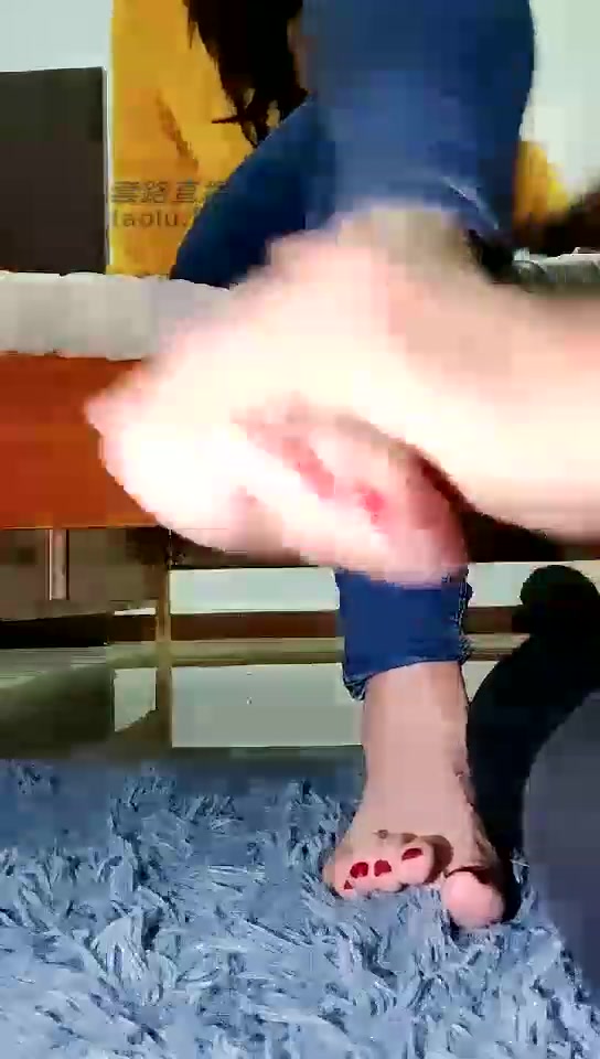 冰女王 女奴日常 绿袜子 伺候洗脚 