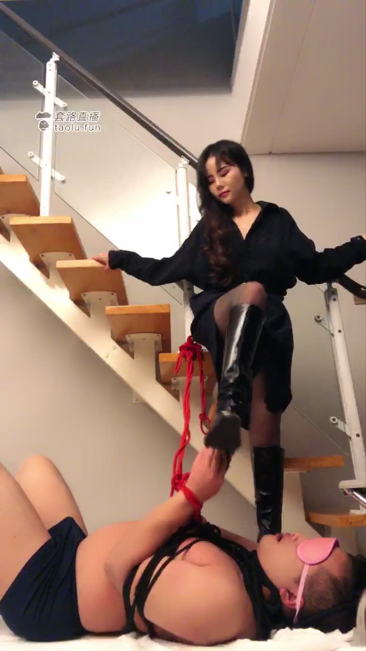 亚兮 踩你 玩你 女神恩赐 